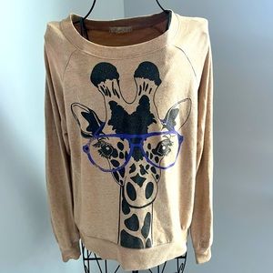 Lightweight sweat shirt sweater top! CUTE